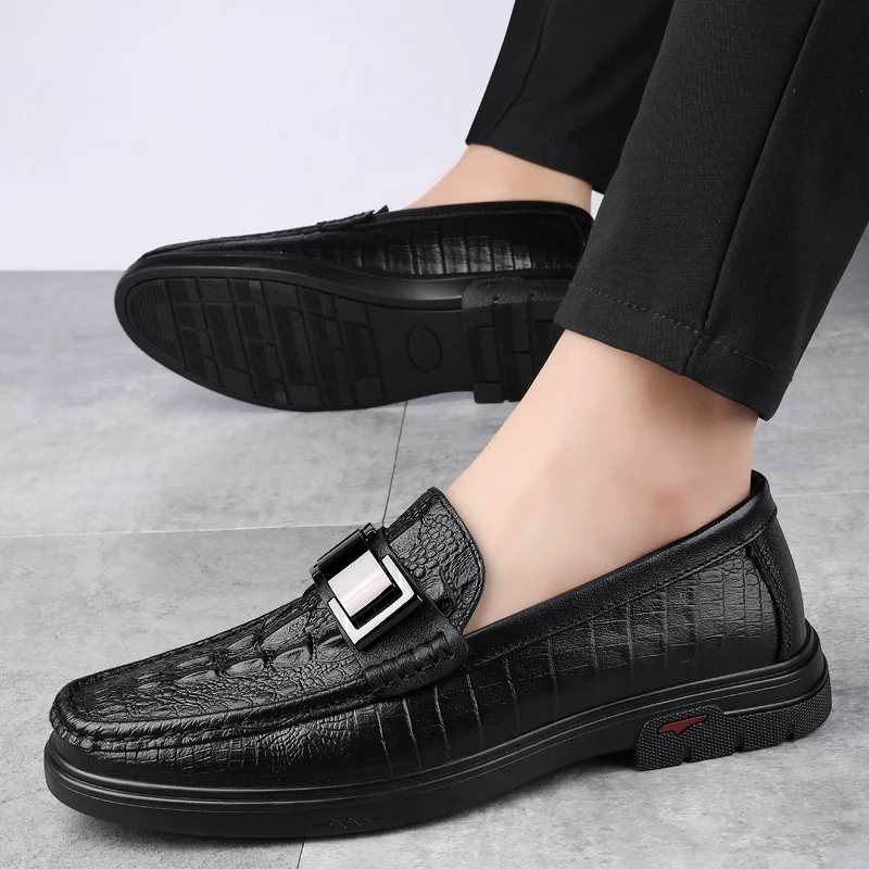 Classic Black Men Spring and Autumn Style Top Layer Cowhide Casual Leather Shoes Fashion Brand Men Comfortable Non Slip Loafers