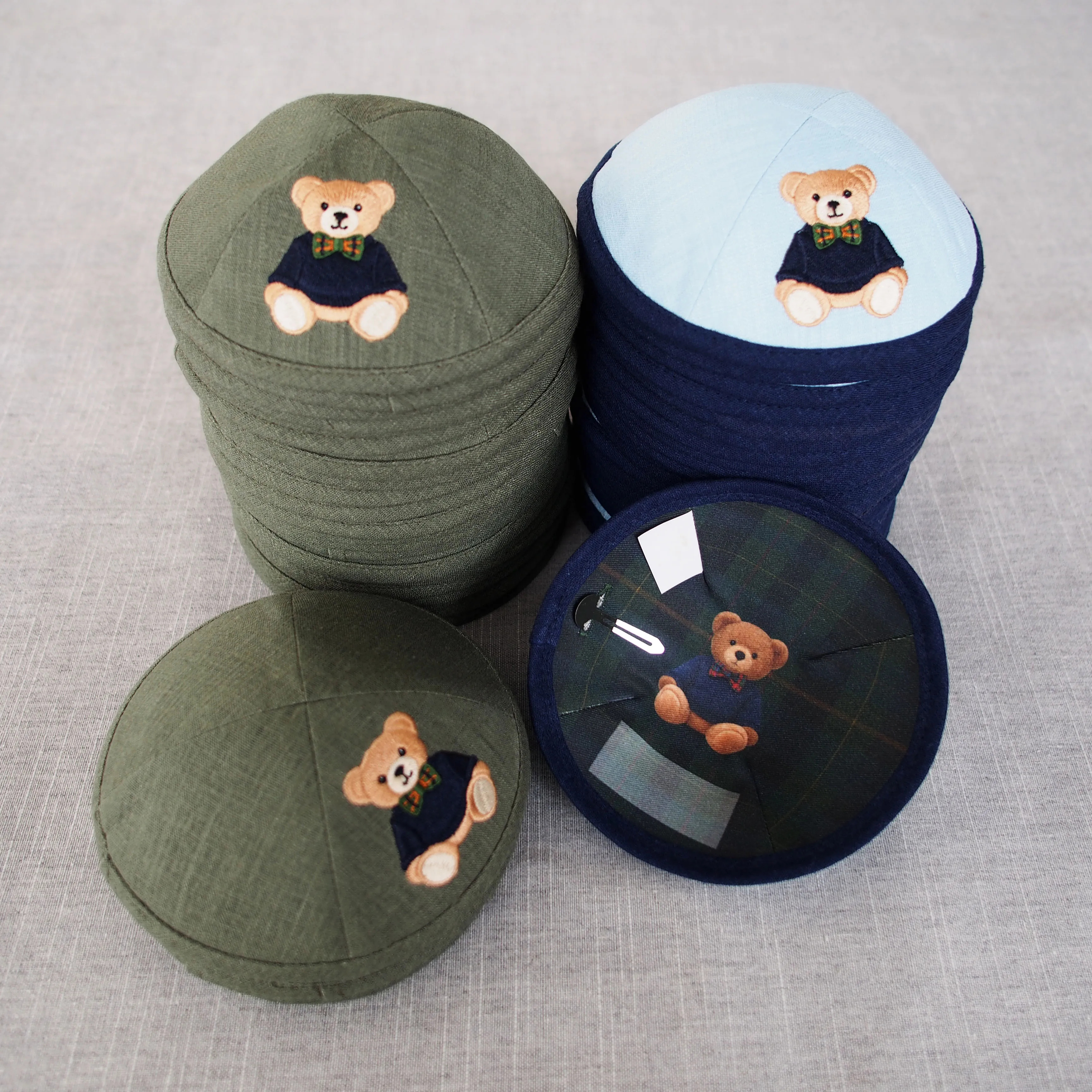 Bestickte Baumwoll-Kippa in mehrfarbigem Design, geeignet für Hochzeitszeremonien
