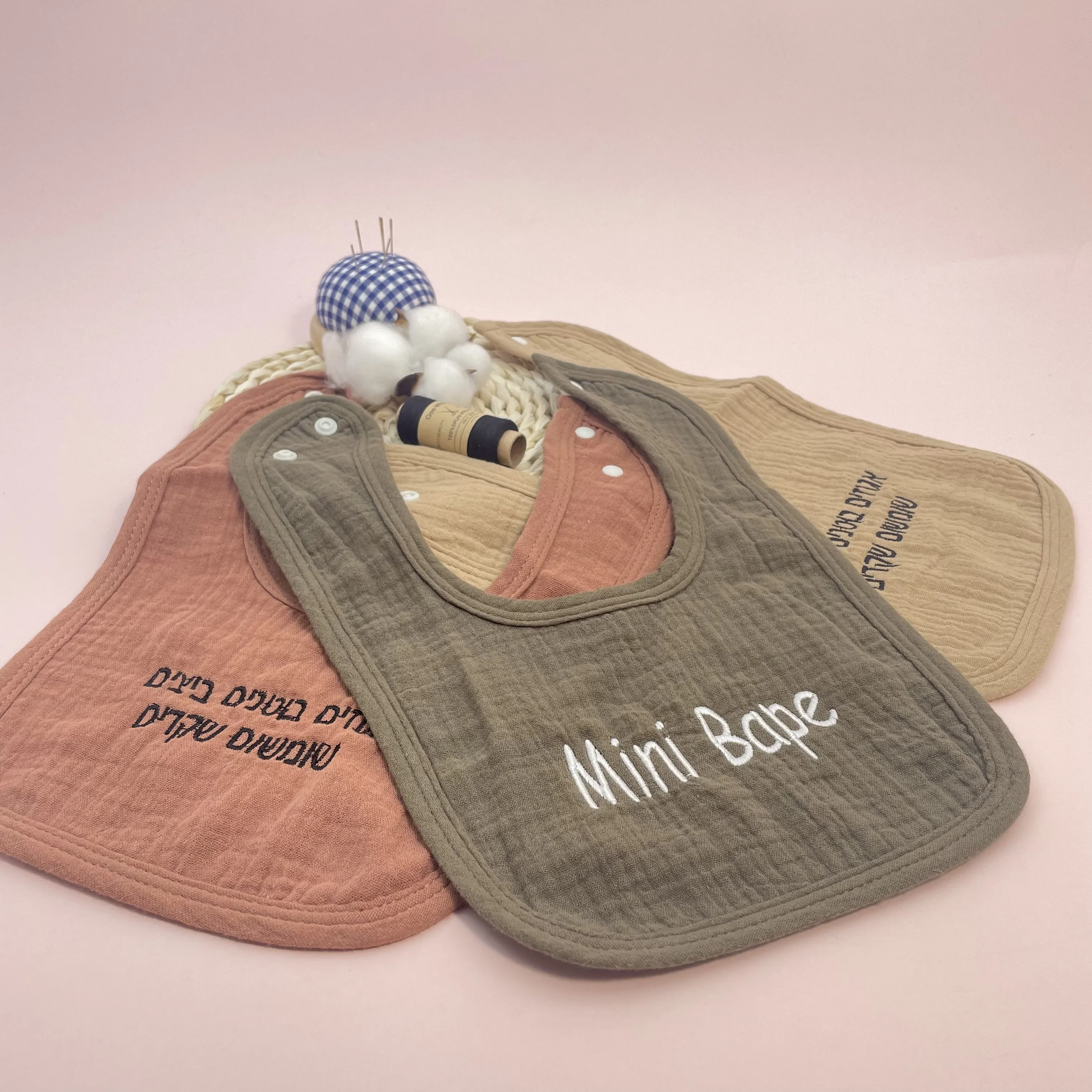 Personalized Baby Bib Infant Baby Cotton Gauze Muslin Burp Cloth Newborn Baby Food Bib Girl Bibs Boy Custom Baby Bib Name Gift