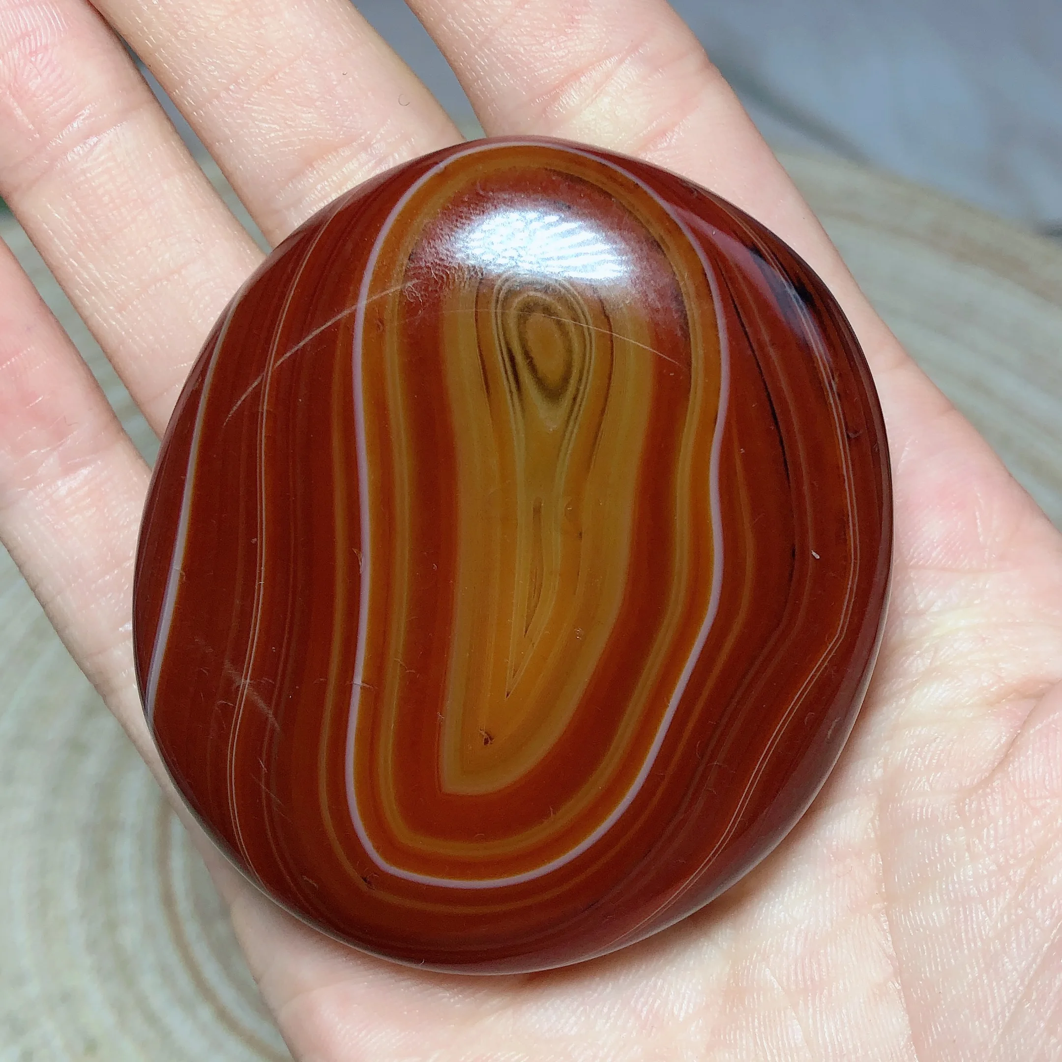 

Natural Crystals Sardonyx Palms Bounding Energy Ornament Healing Mineral Ore High Quality Home Decorations Room Decro Gift