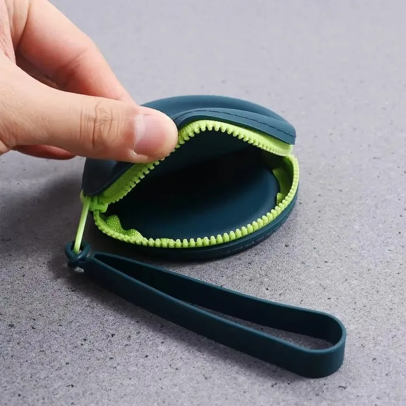 Silicone Dog Treat Pouch 3