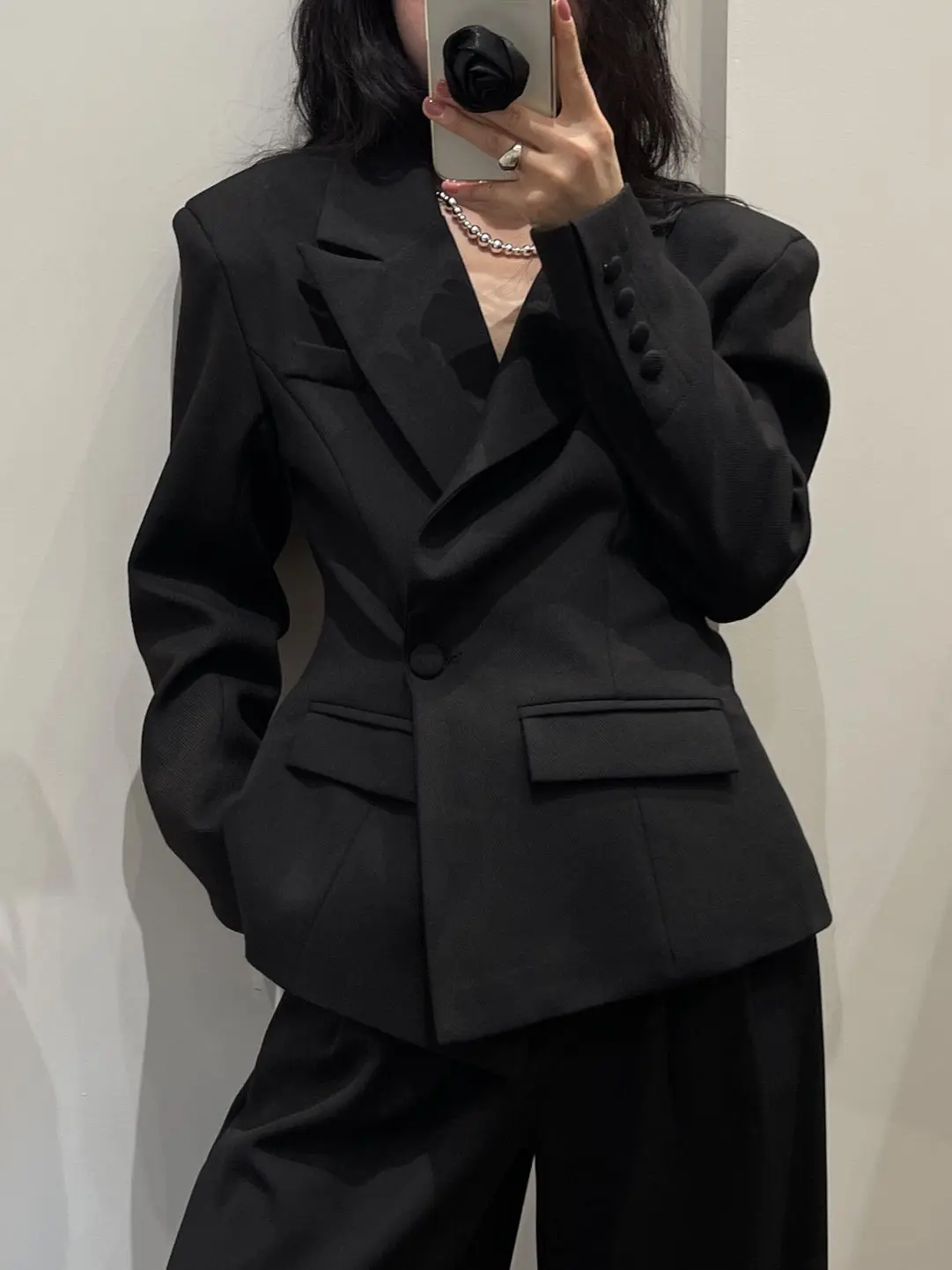 

Faionable Casual Bla Waist-Cinching Women's Suit Jaet High Quali Polyester Fiber Korean Sle Long Sve Single Button