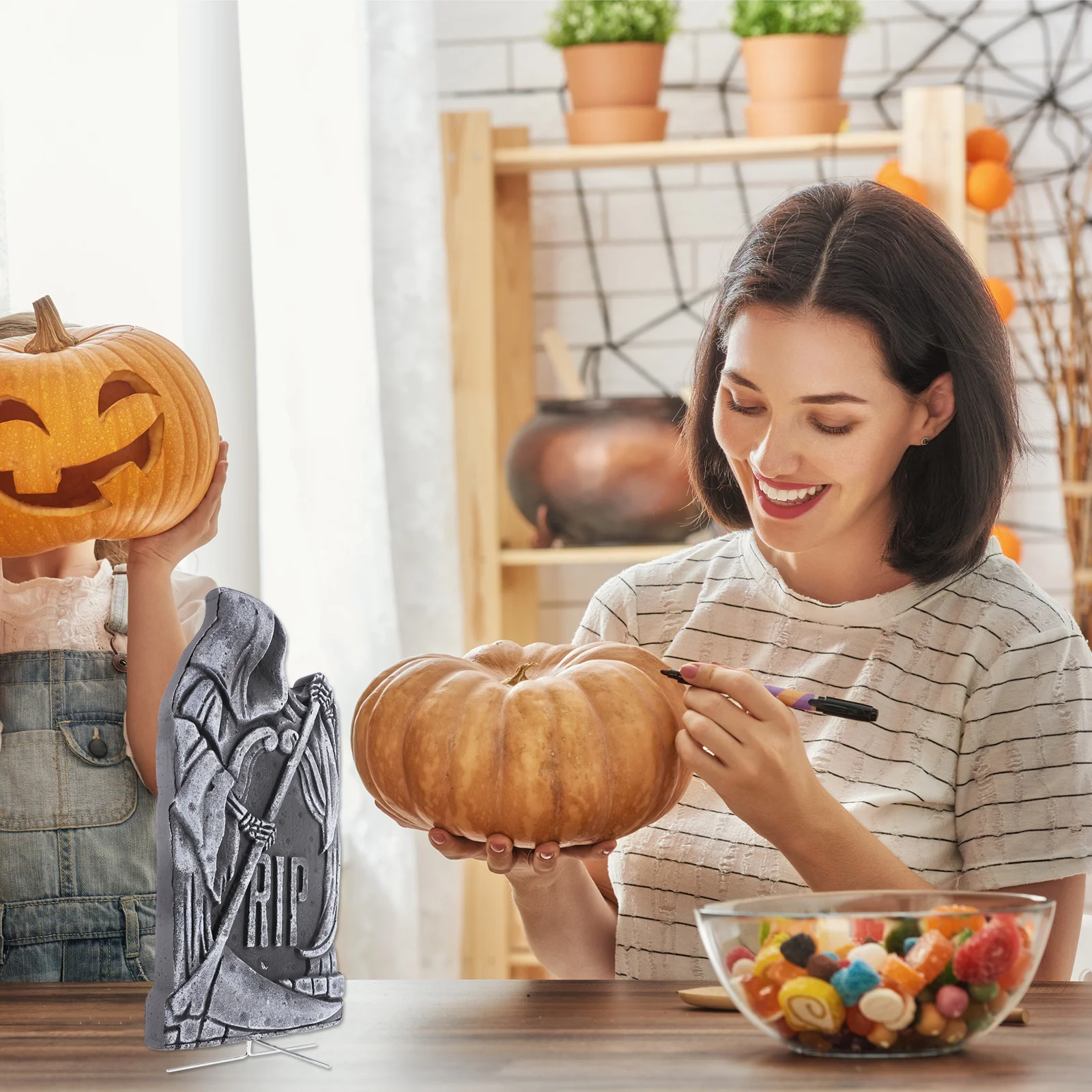 

1Pcs Halloween Gravestone Decoration Realistic Creepy Tombstone Horror Party Indoor Outdoor Haunted House Prop