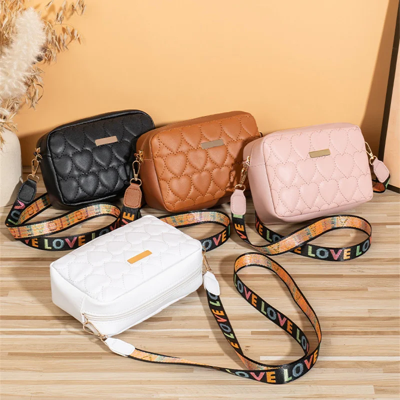 2023 Small Messenger Bag for Women Trend Heart Lingge Embroidery Camera Fashion Ladies Shoulder Crossbody Bags Mobile Phone Bag