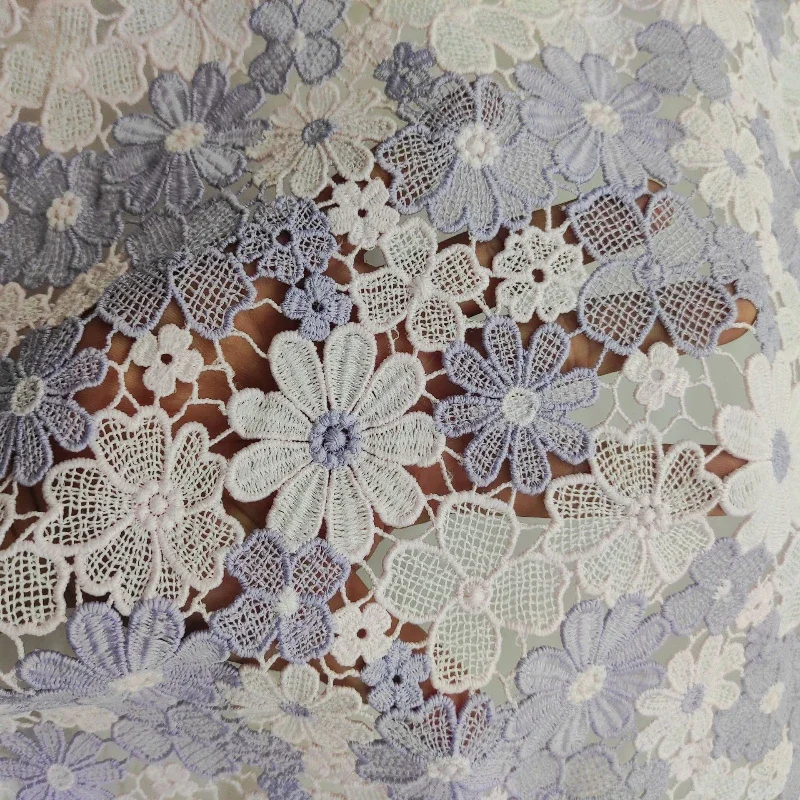 

Two-color Water-soluble Embroidery Fabric Materials Milk Silk Yarn-dyed Hollow Flowers Dresses Sewing Design Fabrics Wholesale