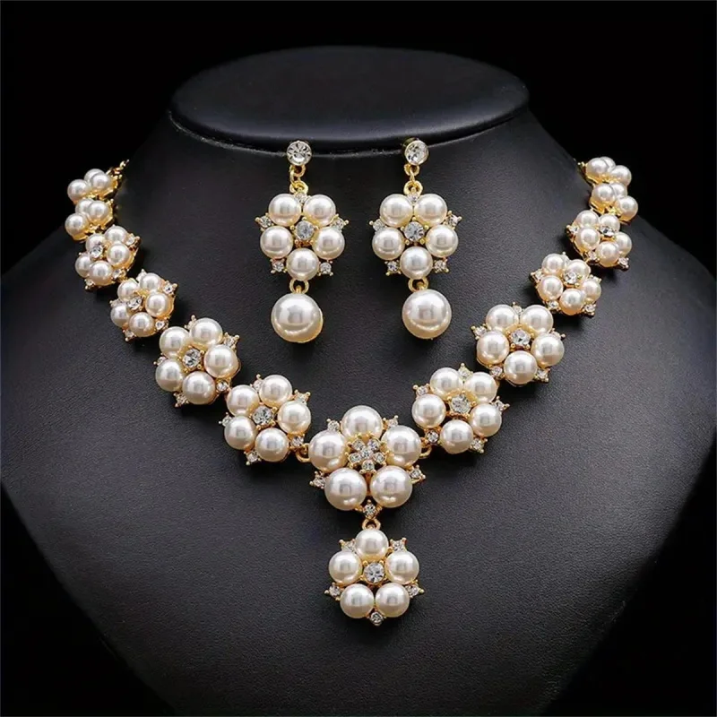 

Trendy Retro Faux Pearl Inlaid Leaf Flower Necklace Set New Bride Wedding Accessories Fashion Versatile