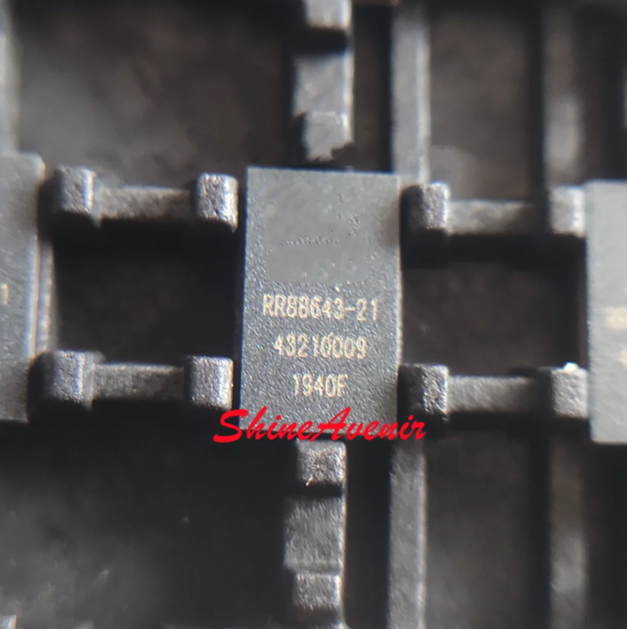 

20pcs RR88643-21 DRV8837CDSGR TS5USBA224RSWR AS3824A1-ZQFT IT66121FN/BX P9090-0NLGI8 QFN 100% new original