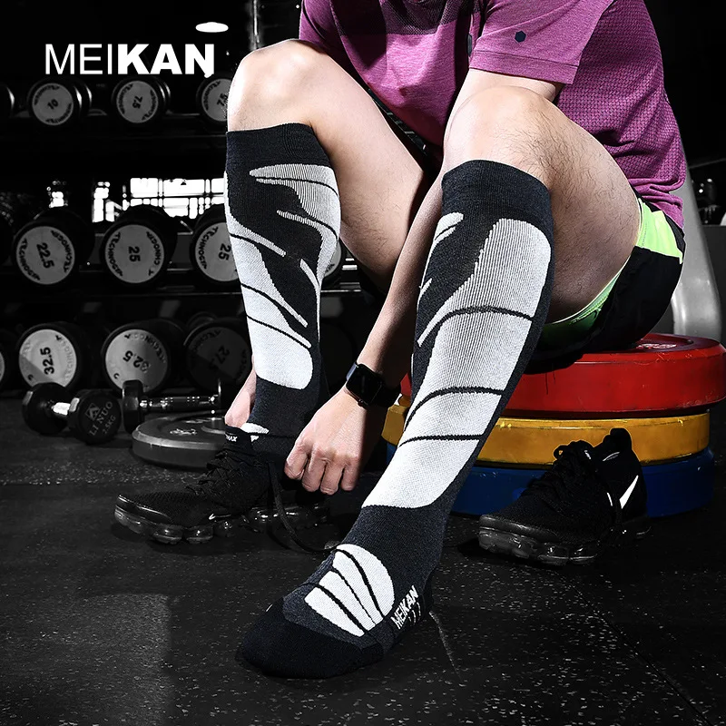 MEIKAN Wool Ski Socks Outdoor Climbing Hiking Warm Thickened Knee High Professional Sports Socks Fast Drying MKSP20202