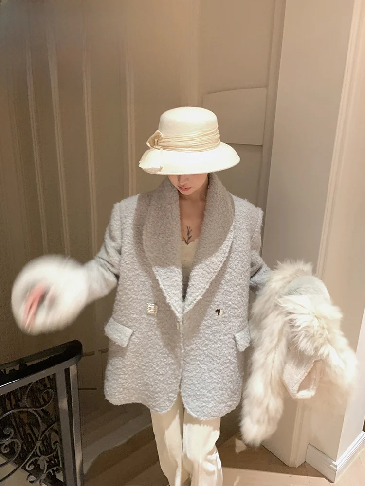 

Оригинальный комплект Pitao Ice Mint: куртка и шорты в простом стиле для модных женщин 20- и 30-летнего возраста из Китая