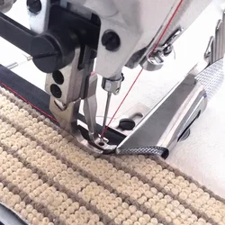 Industrial Two Synchronous Car Slide Hemming Device Sewing Machine Thick Material Single Bag Folding Faucet Blanket Cushion