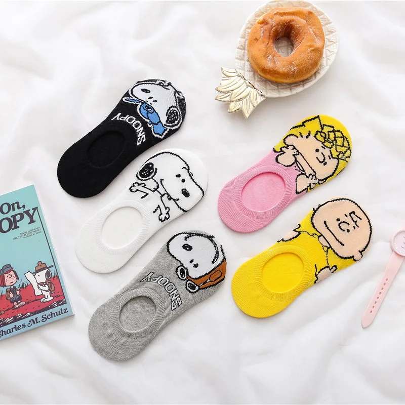 

Snoopy Socks Children's Spring/Summer Invisible Boat Shoes with Personalized Cartoon Silicone Slip-on Cotton Socks
