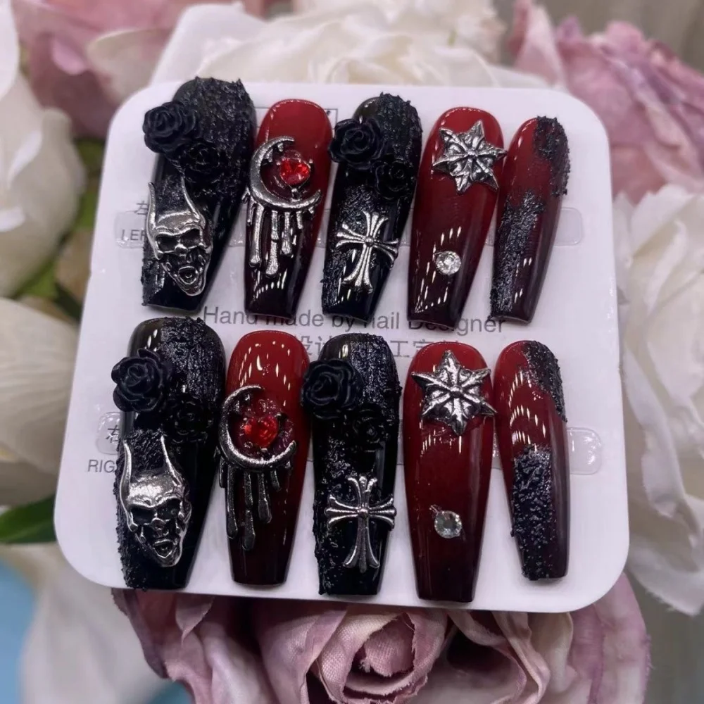 

Ручная работа Y2k Press on Nails Готический стиль Черно-красные накладные ногти на Хэллоуин с дизайном Полное покрытие Длинный гроб Акриловые типсы для ногтей