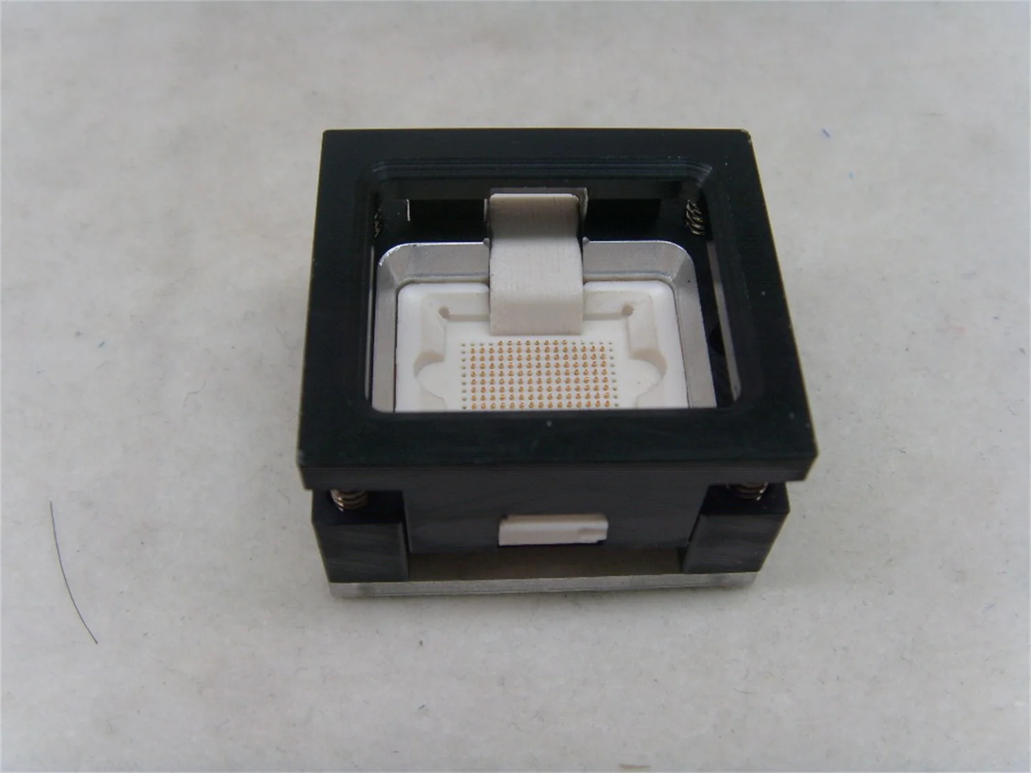 Alloy Open-top IC Test Socket Burn in Socket/Adapter