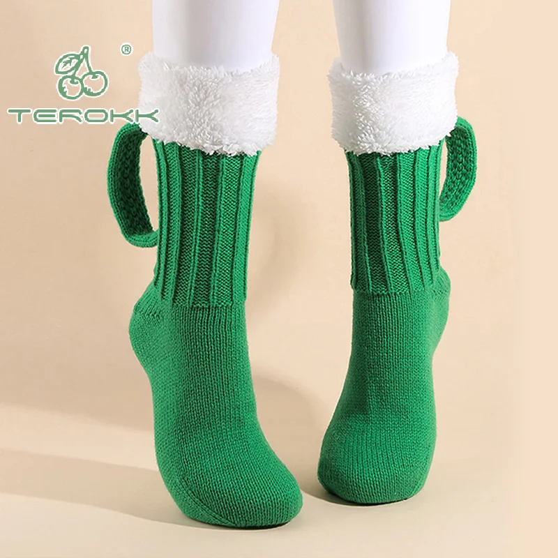 ثلاثية الأبعاد كوب للبيرة قبعات منسوجة الرجال النساء مبطن الدافئة أصابع قفازات منتصف العجل الجوارب الشتاء لينة مضحك النوم جوارب يمكن السير بها على الأرض