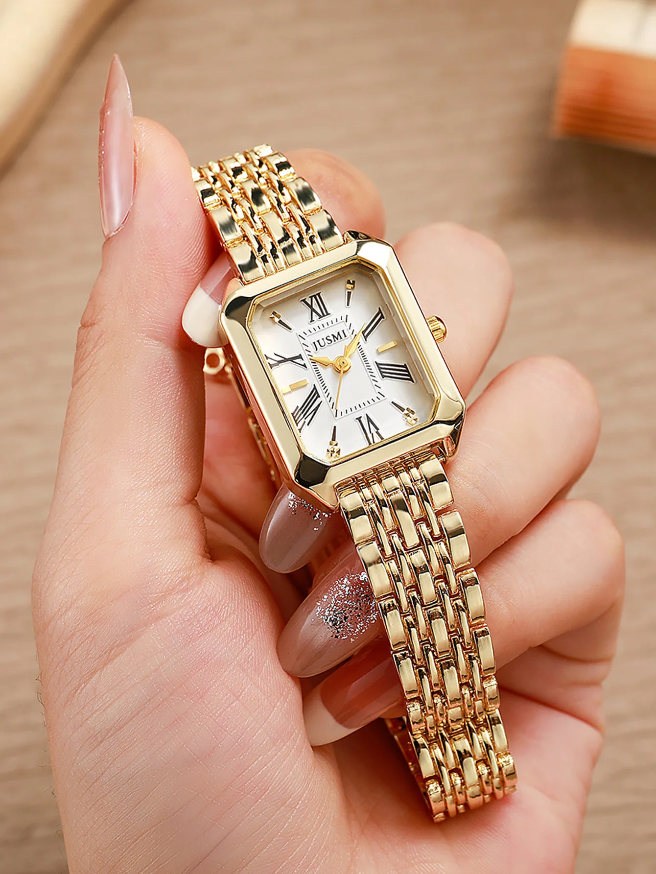 ساعة كوارتز نسائية عصرية بسوار معدني مربع لهدايا عيد الميلاد والهالوين