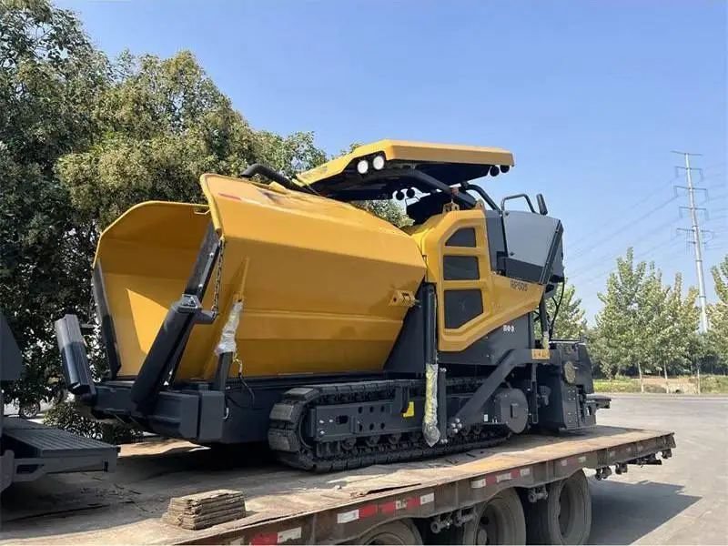 High Quality RP505 Crawler Asphalt Paver 4.5m Paving Width Full Hydraulic for Municipal Highway Construction