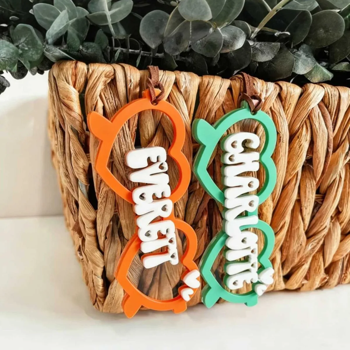 10cm llaveros aesthetic Acrylic Custom Name 3D Lanyard Keychain Sunglasses Shape Colorful Personalized Your Name Keyring Decor