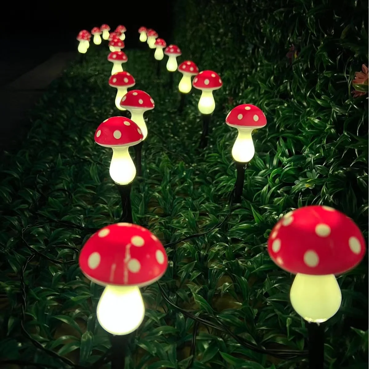 New ground mounted mushroom light LED solar garden waterproof decorative light