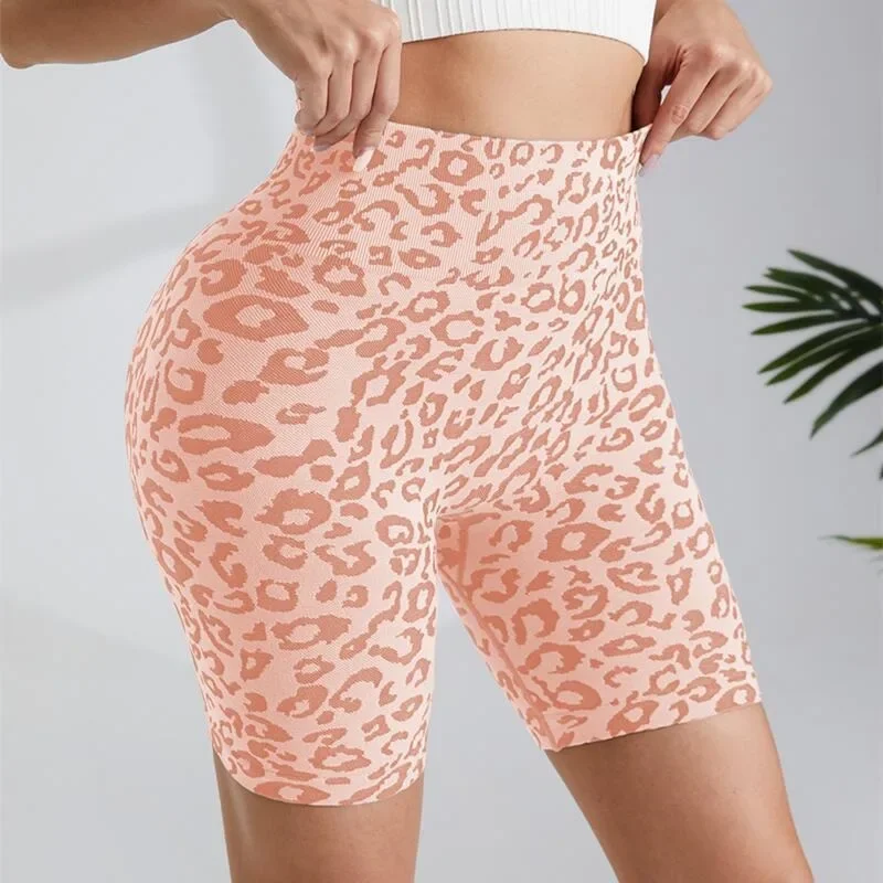 High Waisted and Tight Fit Shorts Leopard Print Yoga Five Point Pants High Waist Butt Lift Gym Workout Yoga High Elastic Legging