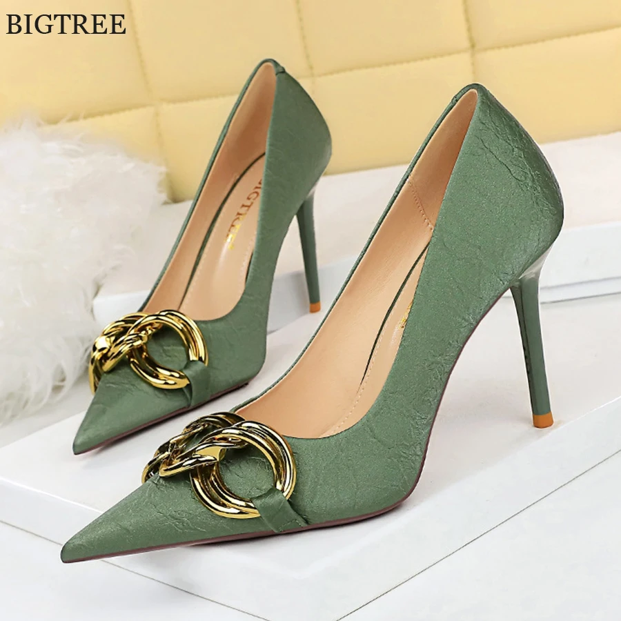 

7.5/9.5cm Thin Heels Ladies Office Shoes 2025 New Fashion Big Metal Buckle Shallow Women Pumps Black Green Pointy Toe Party Shoe