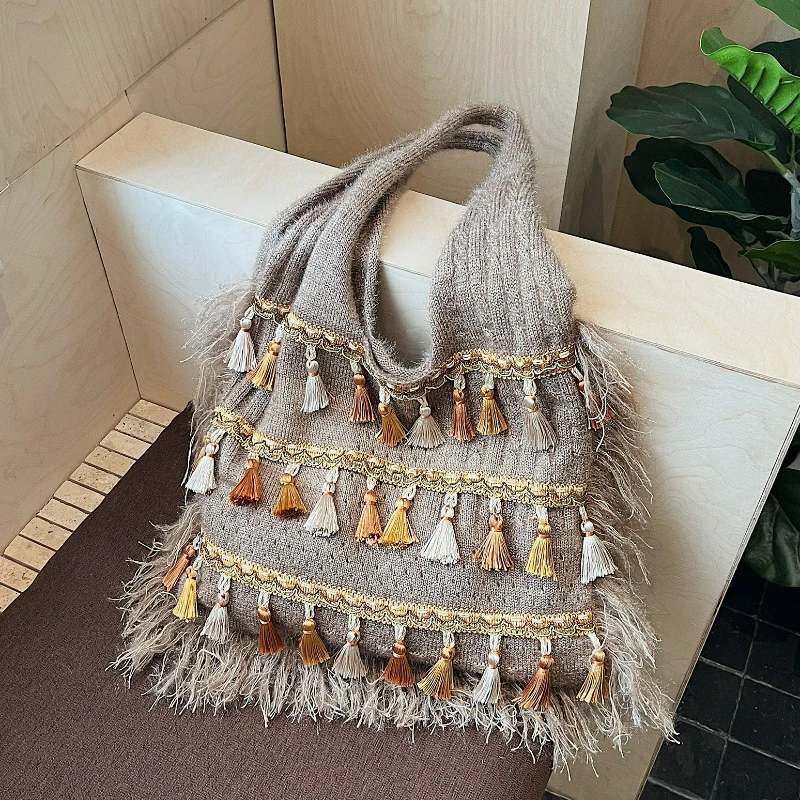 

New Winter Women Shoulder Bag Large Capacity Knitted Simple Tote Bag with Fringe Comfortable and Versatile Texture Storage Bags