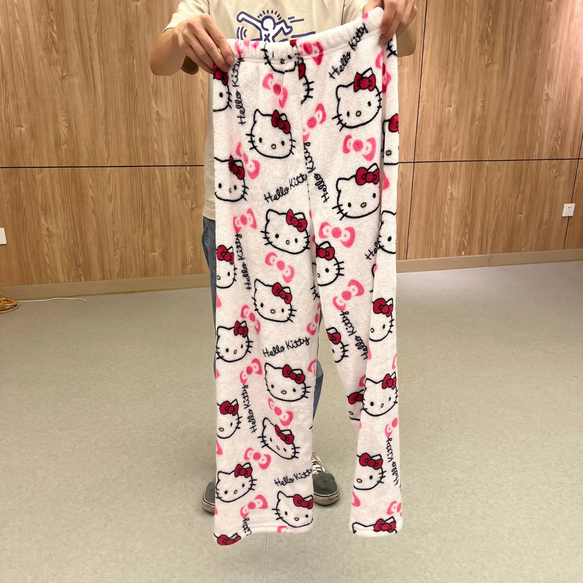 Sanurgente-Pyjama Hello Kitty Glutnel pour femme, laine chaude, dessin animé, pantalon décontracté pour la maison, noir, mode automne et hiver, fjty