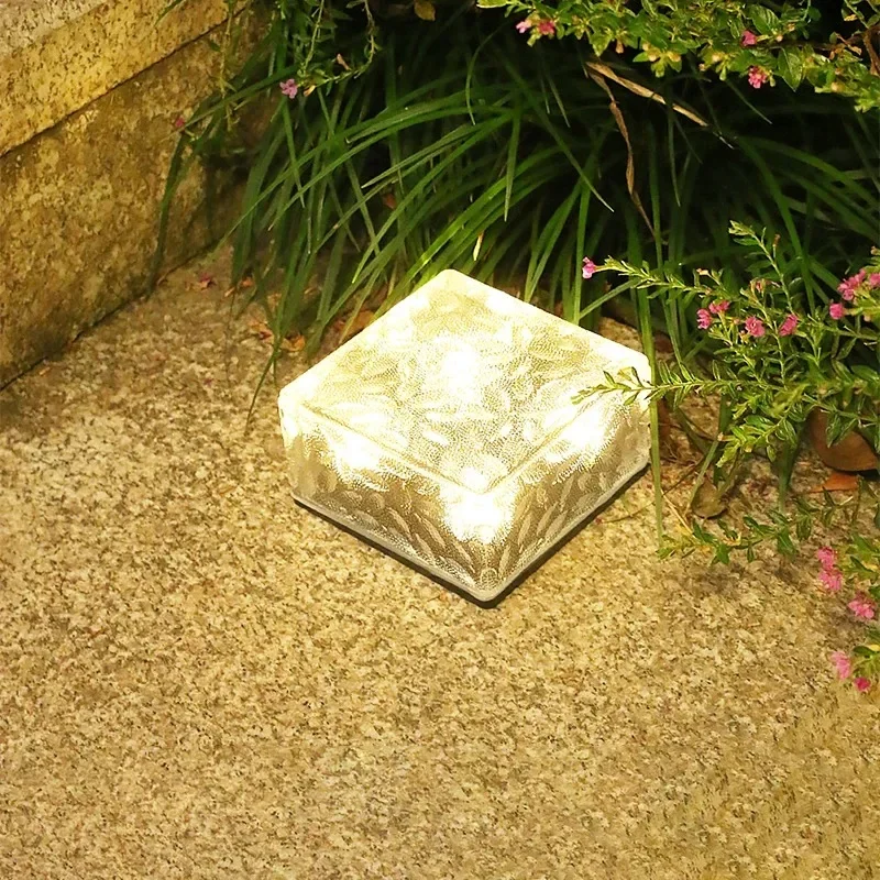 Factory Price IP65 Panel Light Solar Lighting LED Outdoor Light Cube Solar Garden Light