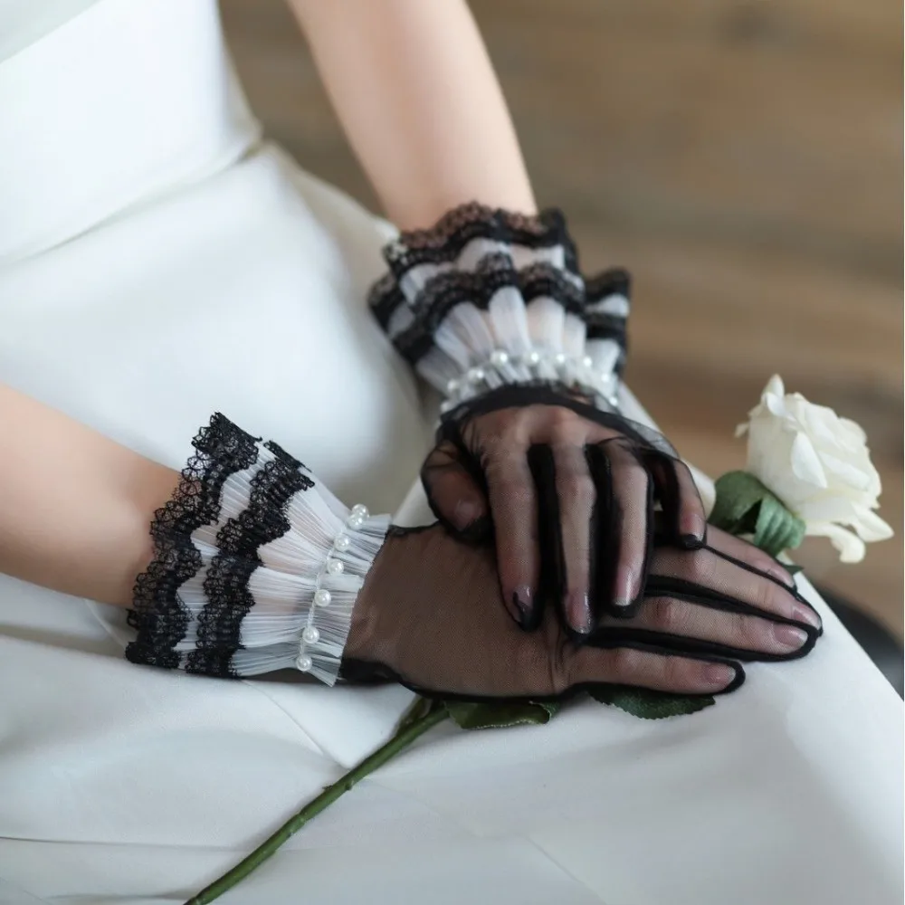 

Elegant Short Bridal Gloves Sunscreen Tulle Mesh Transparent Lace Gloves Ruffled Thin Full Finger Mitten Women