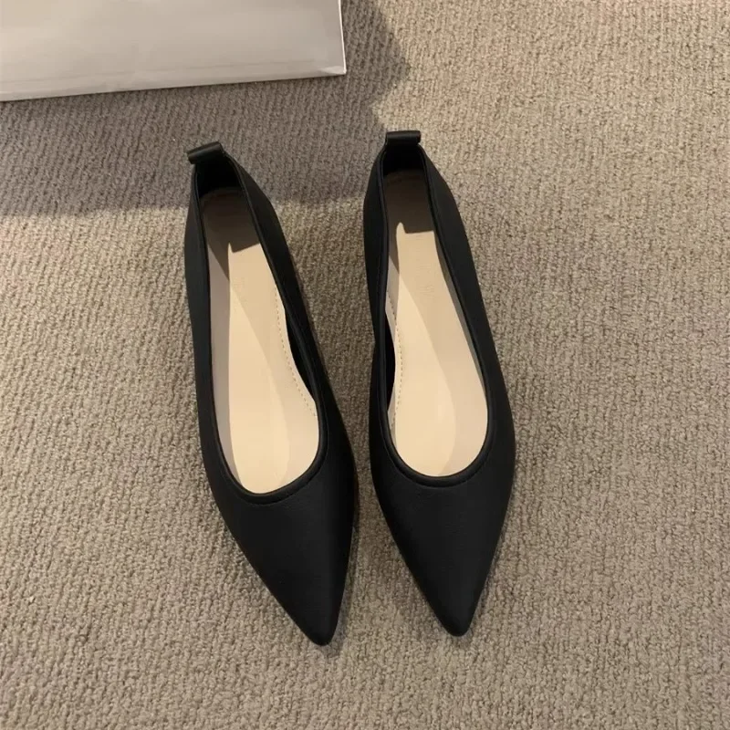 

Women's Shoes 2025 Brand Shallow Women's Flats Fashion Solid Daily Flats Women Sexy Pointed Toe Flat Low Heels Zapatos Mujer