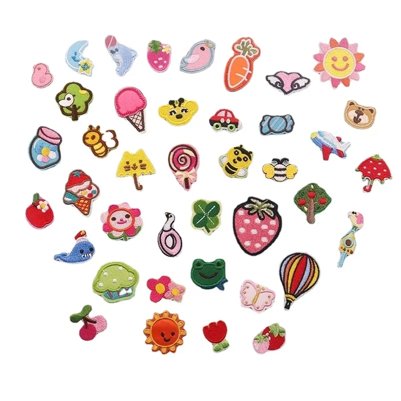 200pcs/Lot Small Embroidery Patch Carrot Butterfly Sunflower Frog Bee Clover Cherry Bear Cream Balloon Bird Clothing Decoration