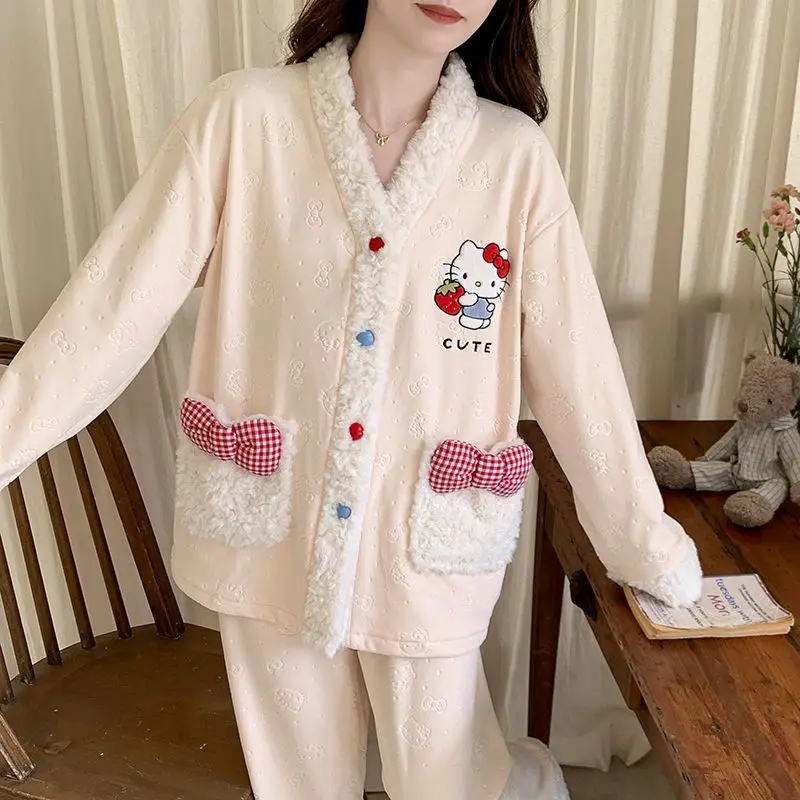 Sweet Cute Cartoon HelloKitty Embossed Island Velvet Girl Pajamas for Autumn Winter Long-sleeved Warm Skin-friendly Home Clothes