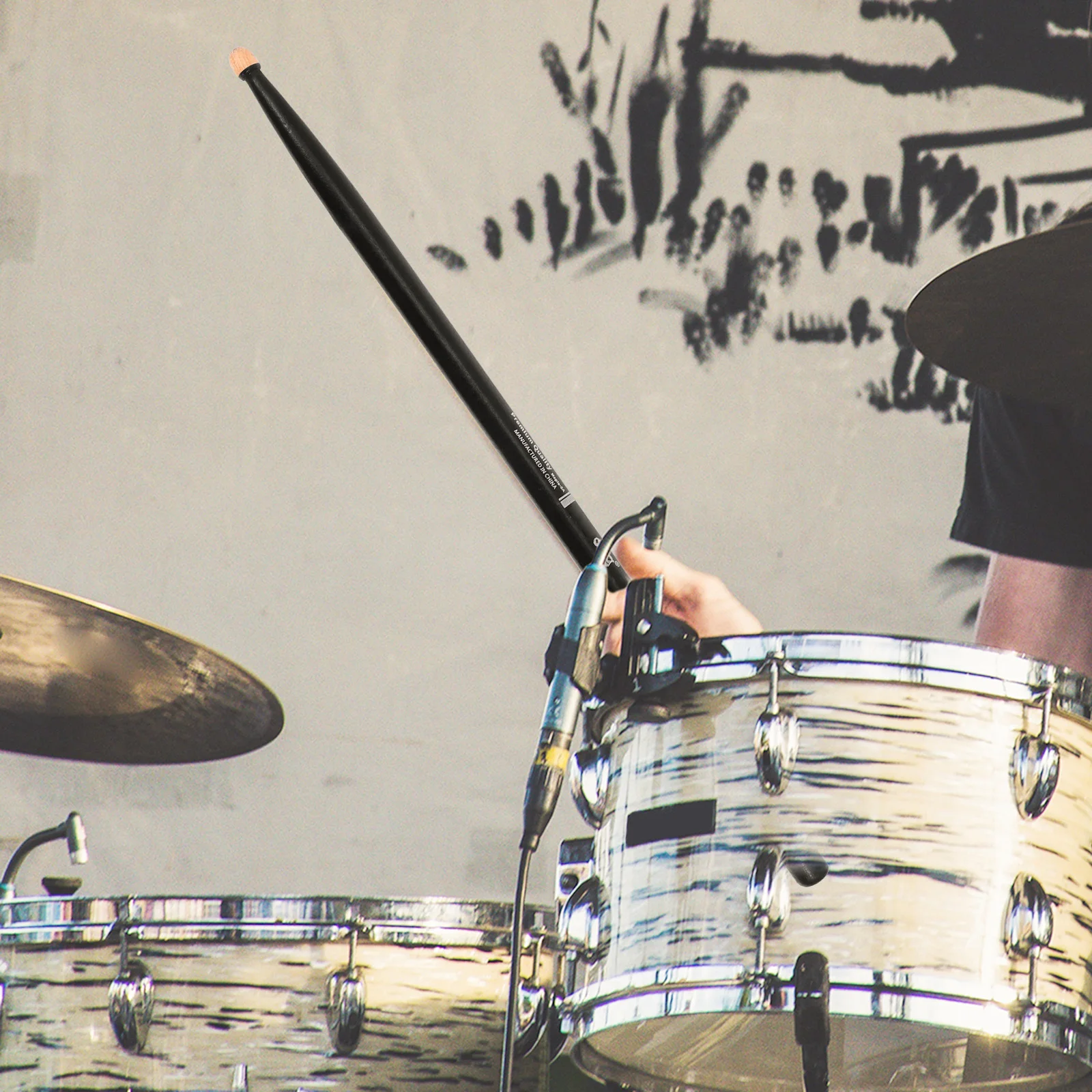 

2Pairs Drum Sticks Maple Wood Durable Lightweight Comfortable Grip Suitable for All Drum Styles Percussion Instrument