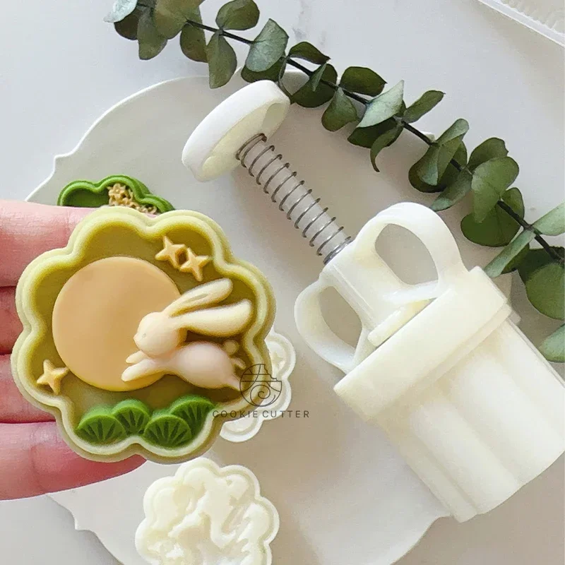

50g Rabbit Shape Mooncake Mold 2pcs/set Animal Cake Mold Mid-Autumn Festival Baking Mold Plastic Baking Decorating Tools