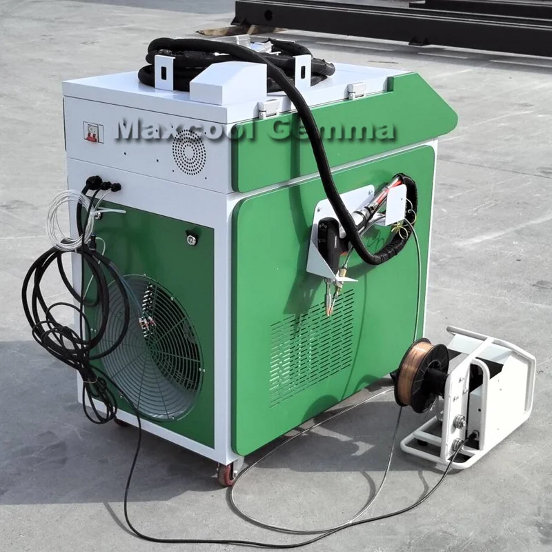 

2000W Fiber Laser Clean/Weld Machine Ship Airplane Automobile Rust Removal Laser Rust Removal Machines