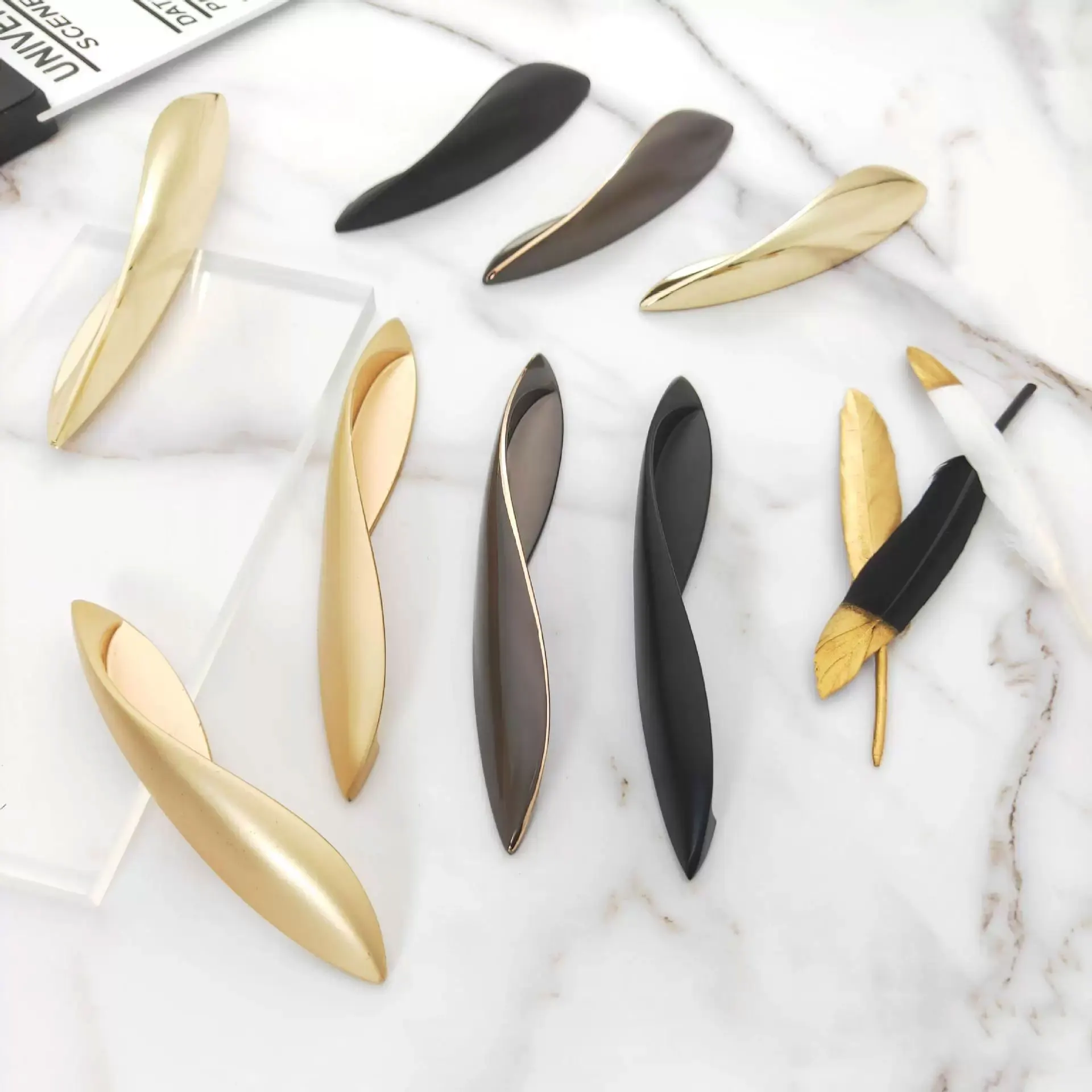 Modern Simple Cabinet Handles Black Gold Wardrobe Pulls Zinc Alloy Cupboard Handles Kitchen Accessories Furniture Hardware