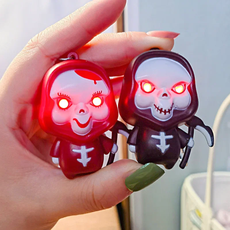 Figuras de acción de juguete, fantasma de Halloween, muerte, sonido emisor de luz LED, llavero, calavera, bolsa de regalo pequeña creativa, colgante de billetera para llaves