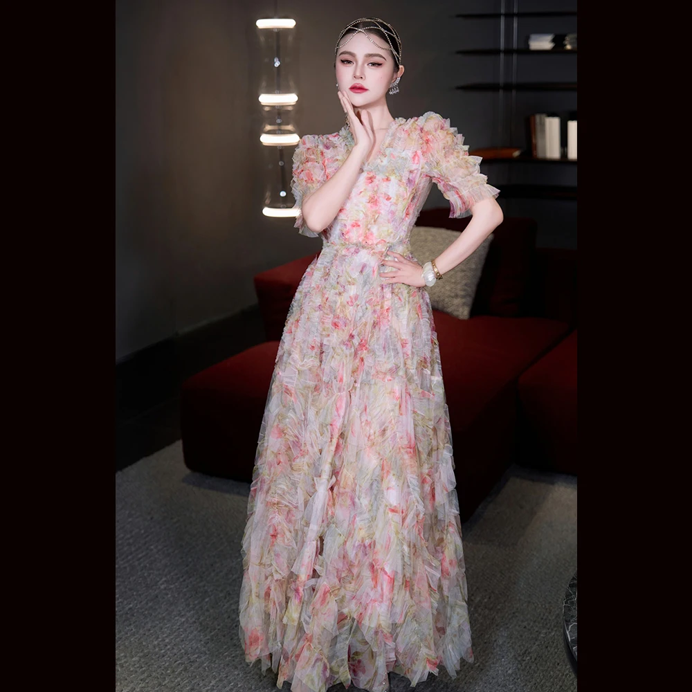 ชุดเดรสผู้หญิงดีไซน์เนอร์จากเมย์ยิธุน ชุดเดรสตาข่ายฤดูร้อน ชุดเดรสผู้หญิงทรงหรู คอวี แต่งระบาย แขนสั้น พิมพ์ลาย ชุดเดรสตาข่ายยาวสำหรับงานปาร์ตี้ MX