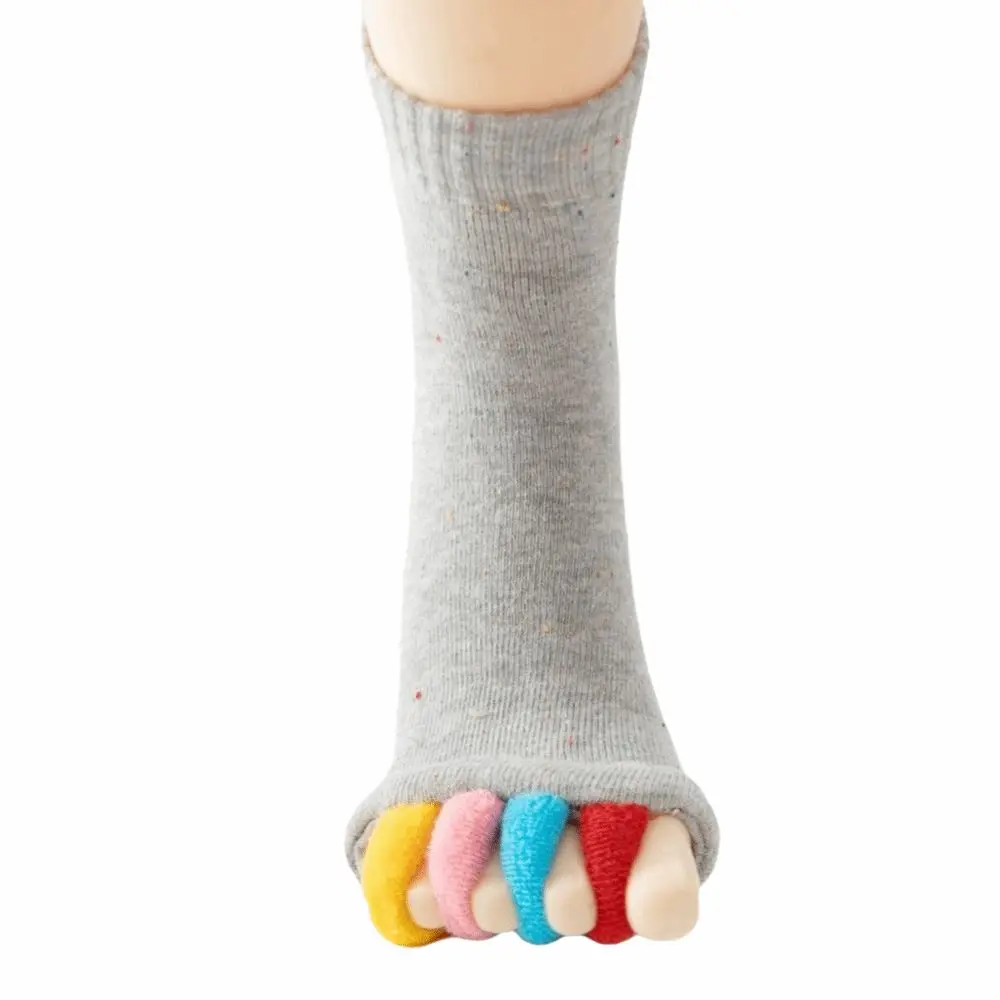 Цветные носки с раздельным носком, нескользящие впитывающие пот носки с открытым носком, удобные дезодорирующие носки для йоги с пятью пальцами, правильный большой палец