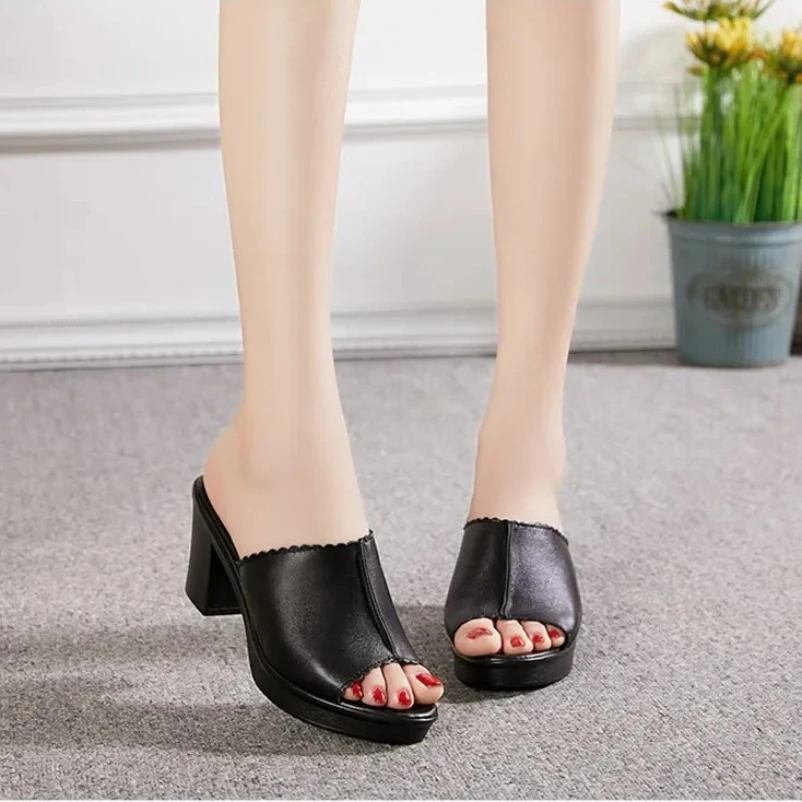 

2025 женские тапочки, женские летние тапочки, женская обувь на высоком каблуке, модная летняя обувь из натуральной кожи с открытым носком