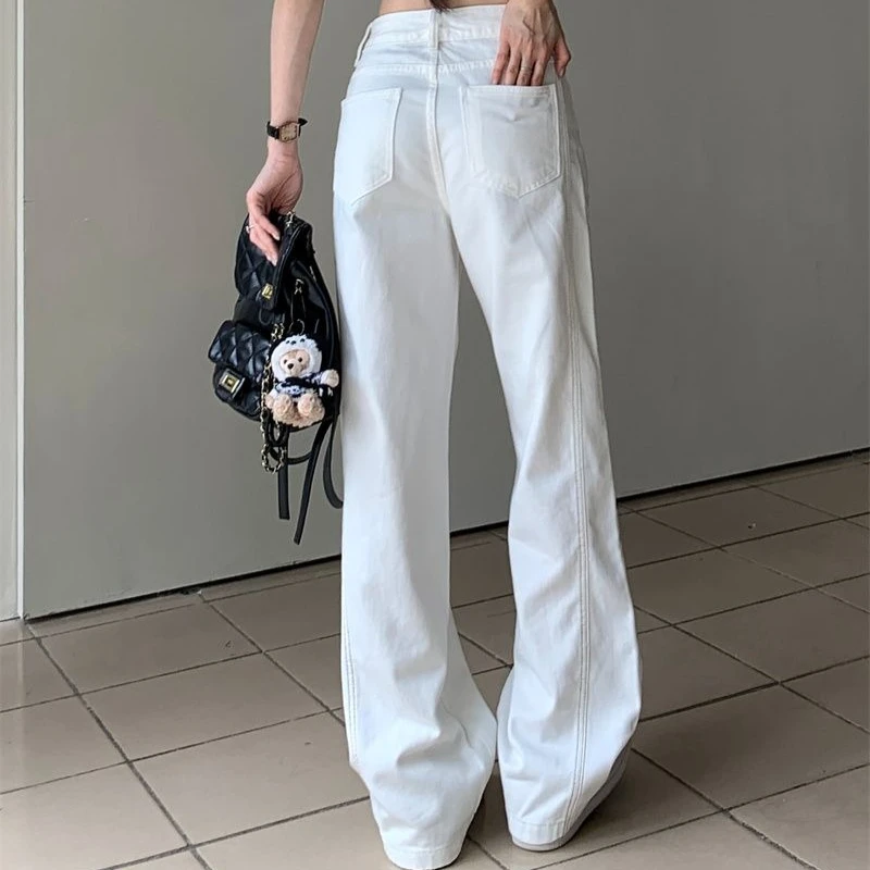 Modische Damen-Jeans mit weitem Bein, Sommer-Jeans mit lockerer Passform und stilvollen Details, lässt Sie herausstehen, hoch taillierte Jeans mit weitem Bein