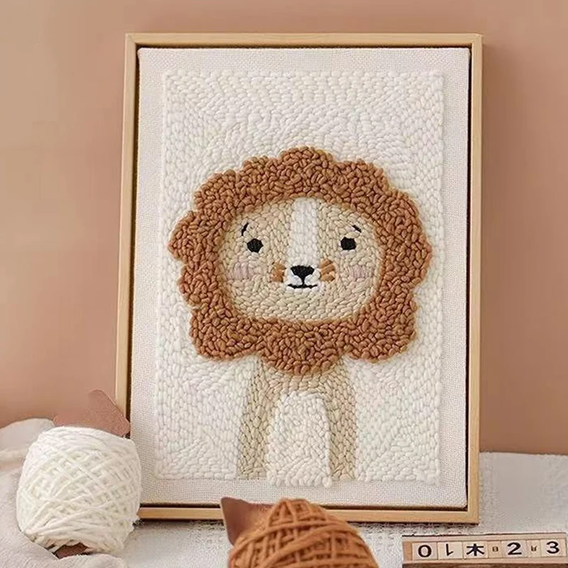 Complete Punch Needle Kit Cute Lion Rug Yarn Hooking Beginner Set With Magic Embroidery Needle Pen for Kids Adults Craft Gift