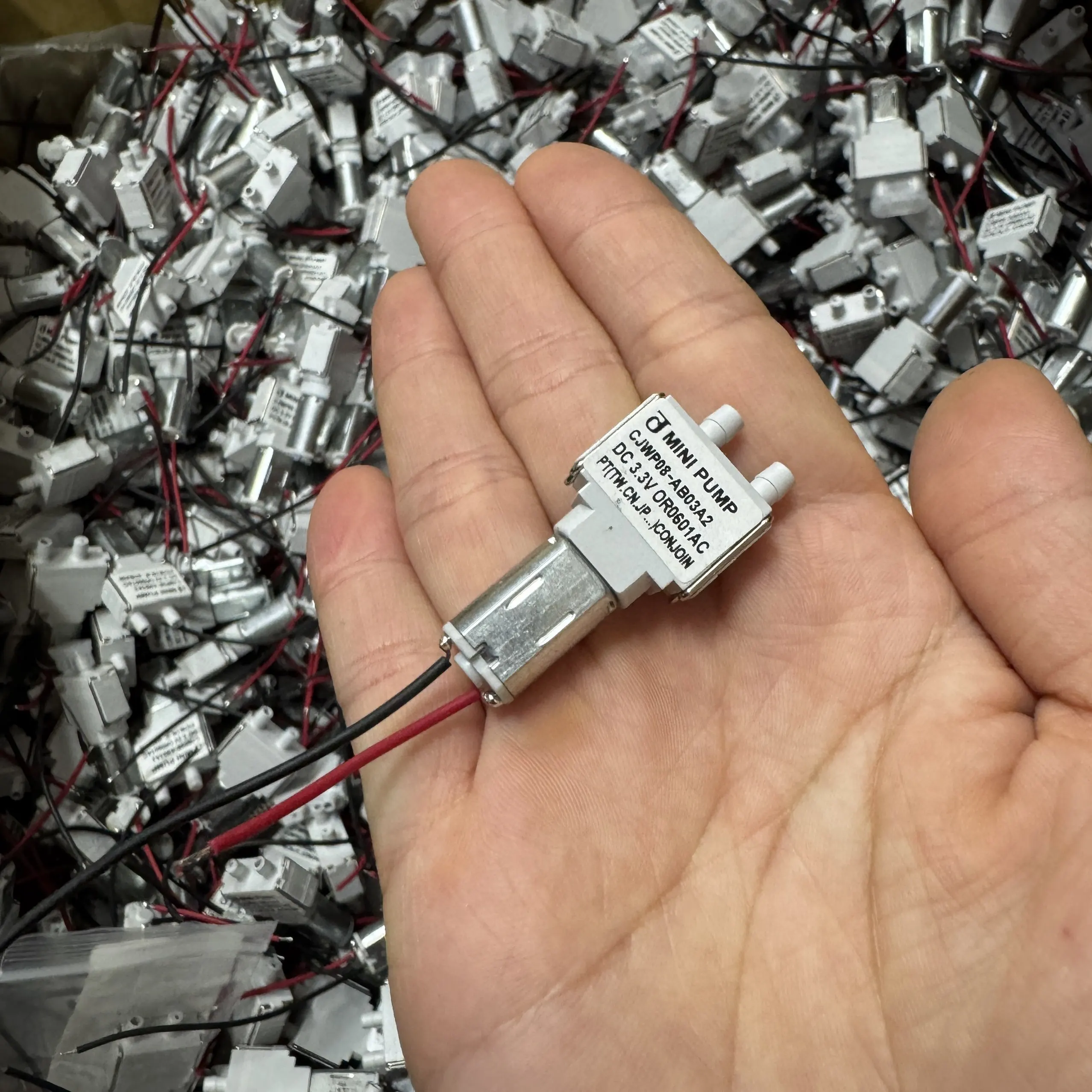 1PC Mini CJWP08 DC 3V 3.3V 3.7V Bomba de vácuo Bomba de água de sucção autoescorvante Bomba de diafragma