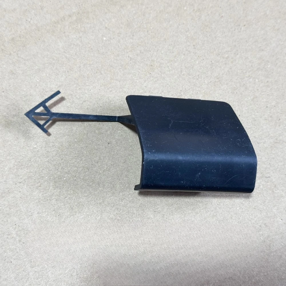 

1pcs For Cadillac XT5 Front Bumper Trailer Hitch Cover