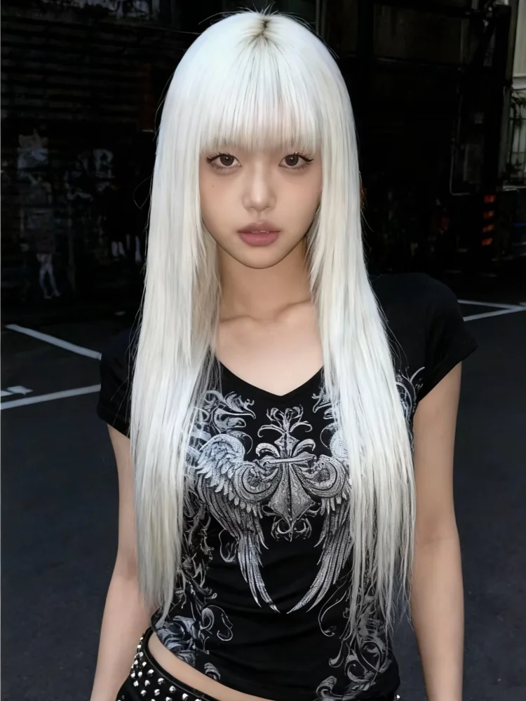 

Hot girl style the new V-neck short-sleeved tight short-sleeved blouse Y2K style fashion dark style slim and slim women's t-shir