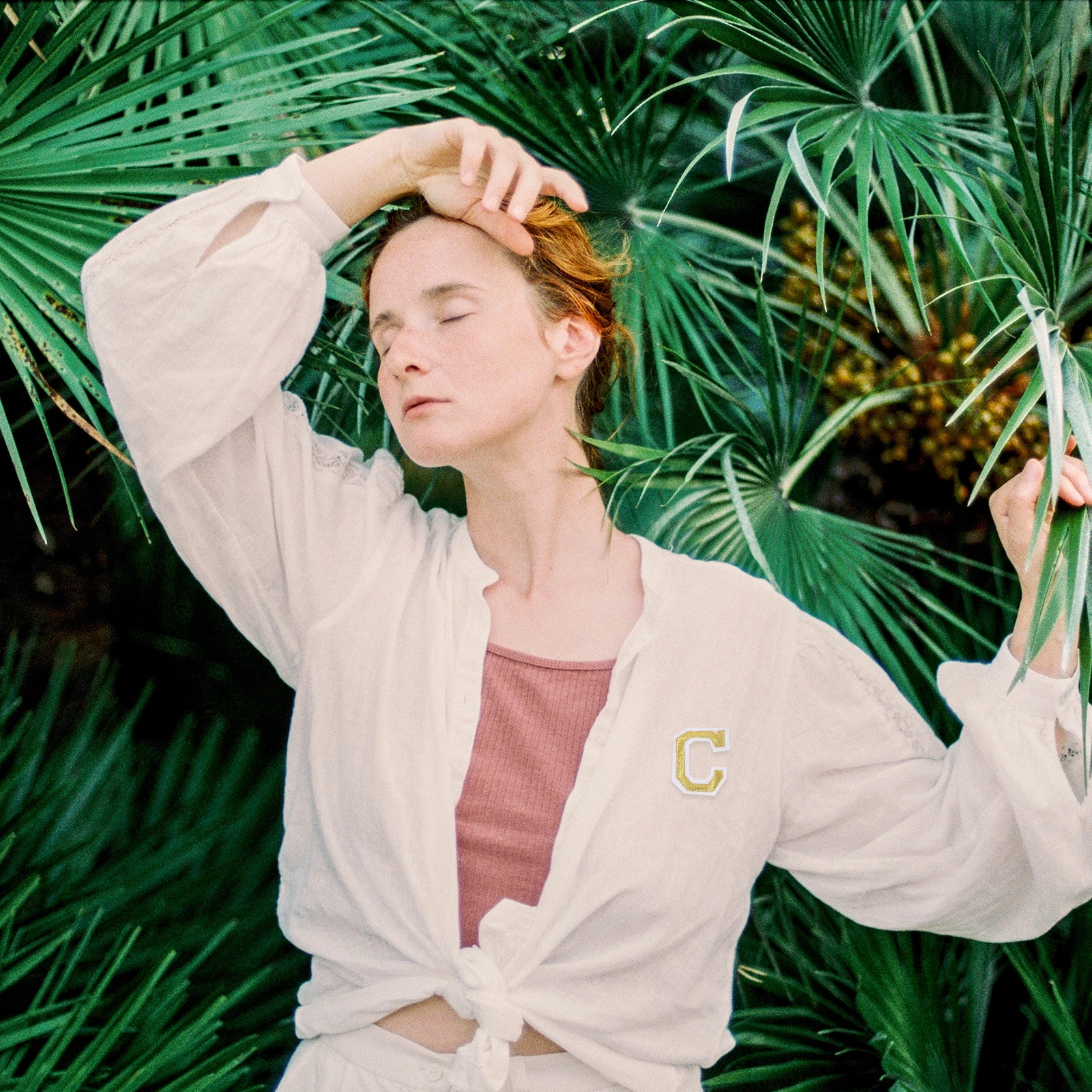 

26Pcs Letter Patches DIY Iron on Clothes Repair Patches Creative English Letter Embroidered Appliques Wear Resistant Clothing