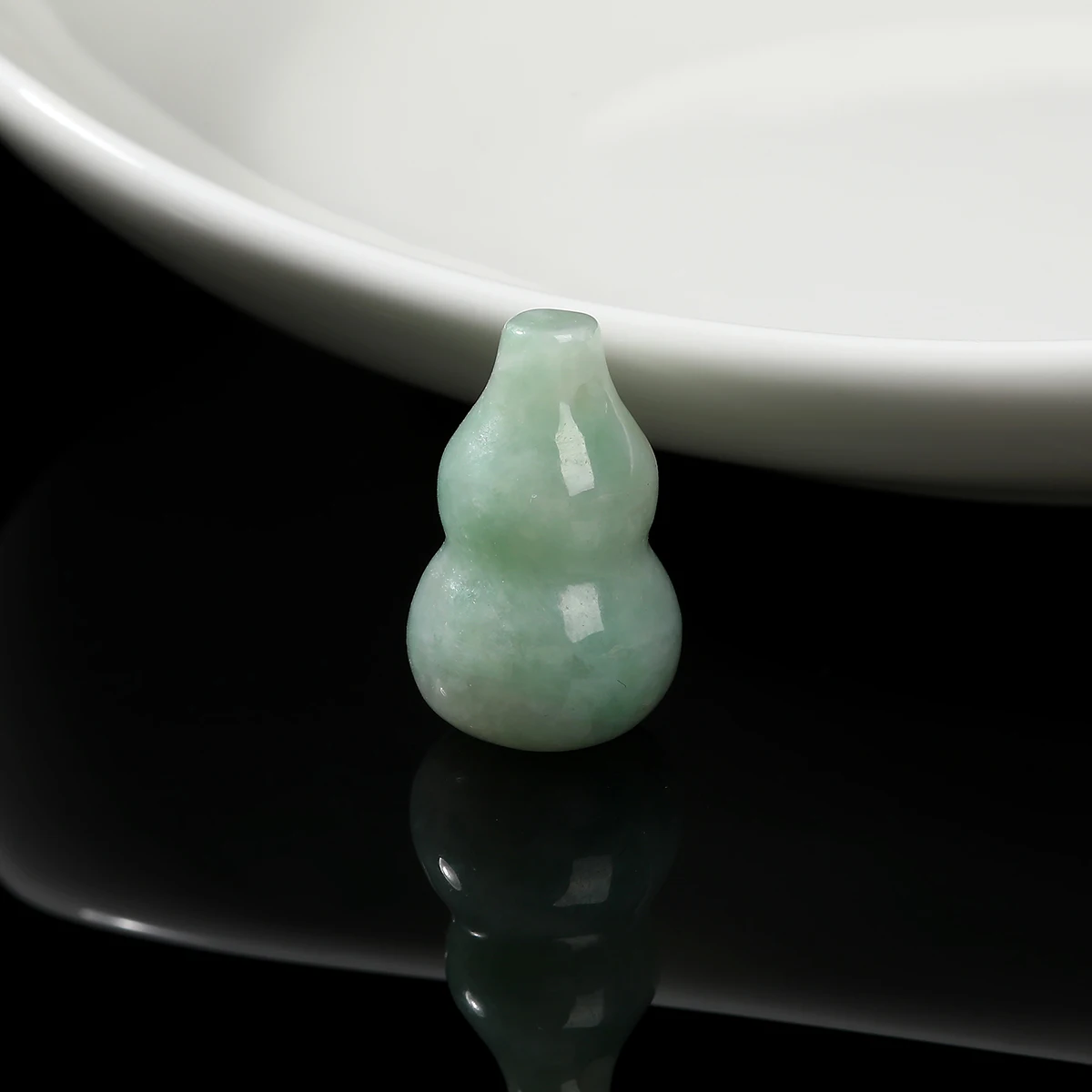 1 قطعة الحجر الطبيعي الزمرد الجاديت منحوتة القرع شكل الخرز محظوظ قلادة لصنع المجوهرات عقد دي اي واي سوار الإكسسوار