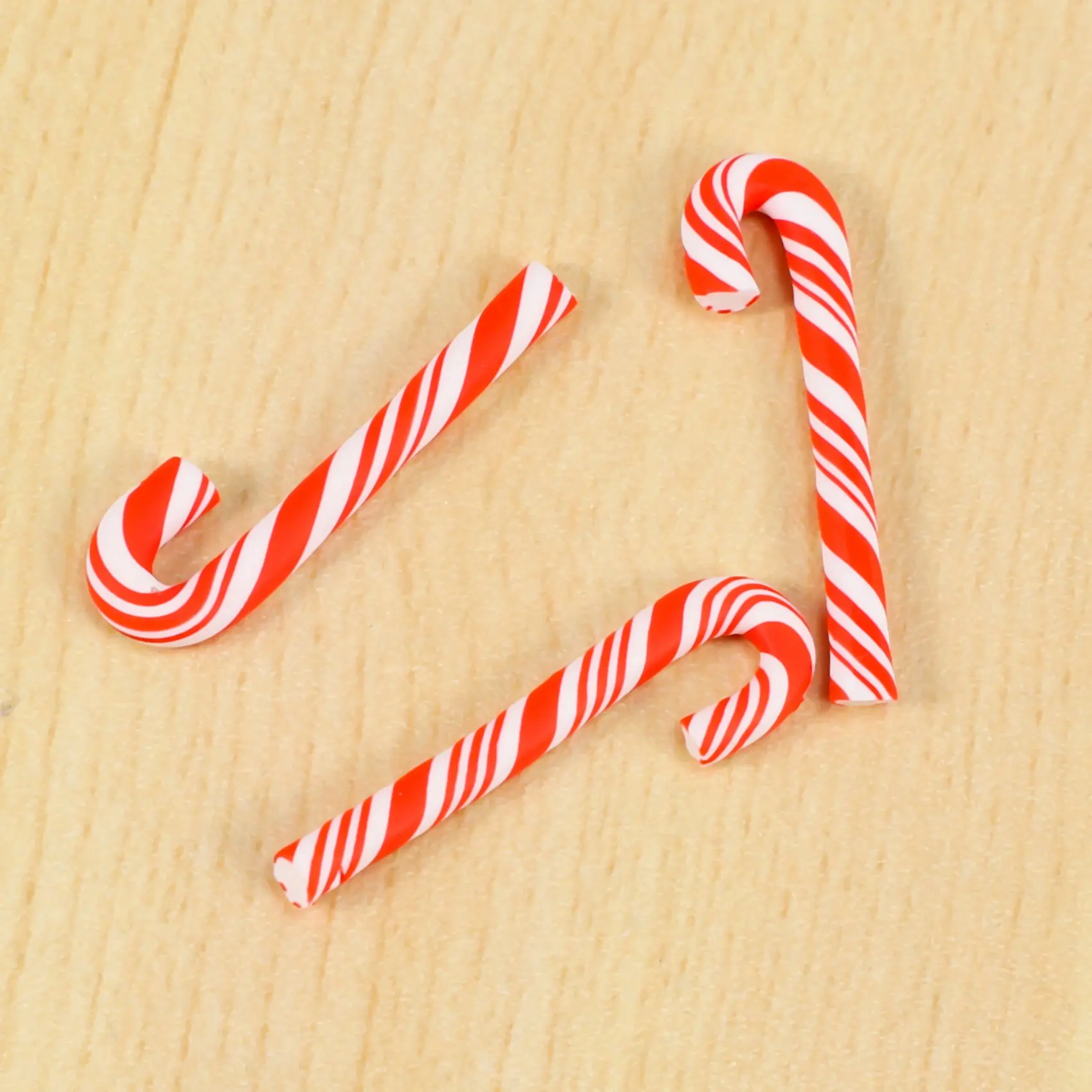 50Pcs Red And White Handmade Christmas Candy Cane Kawaii Miniature Food Dollhouse Home Decor HOT