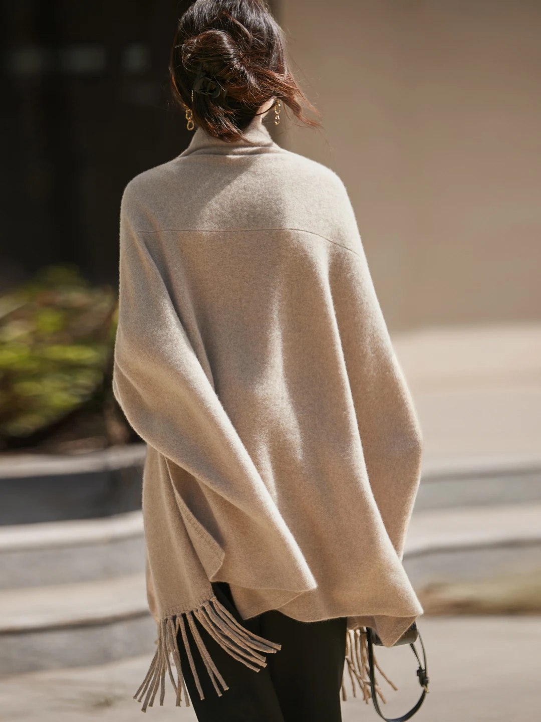 100 Pure Wool Shoulder Wrap Cape with Batwing Sleeves And Tassel Wide Scarf Open Cardigan Style for Autumn And Winter Casual ...