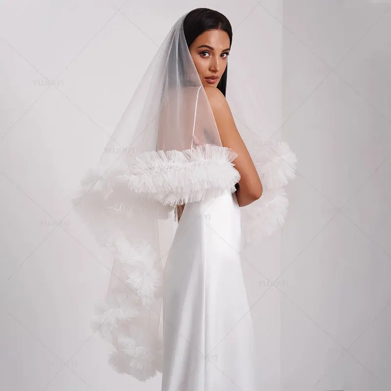 Puffy  Short Wedding Veil Two Layers Tulle Ruffles Custom Made Elegant Bridal Veil with Comb Hair Accessories