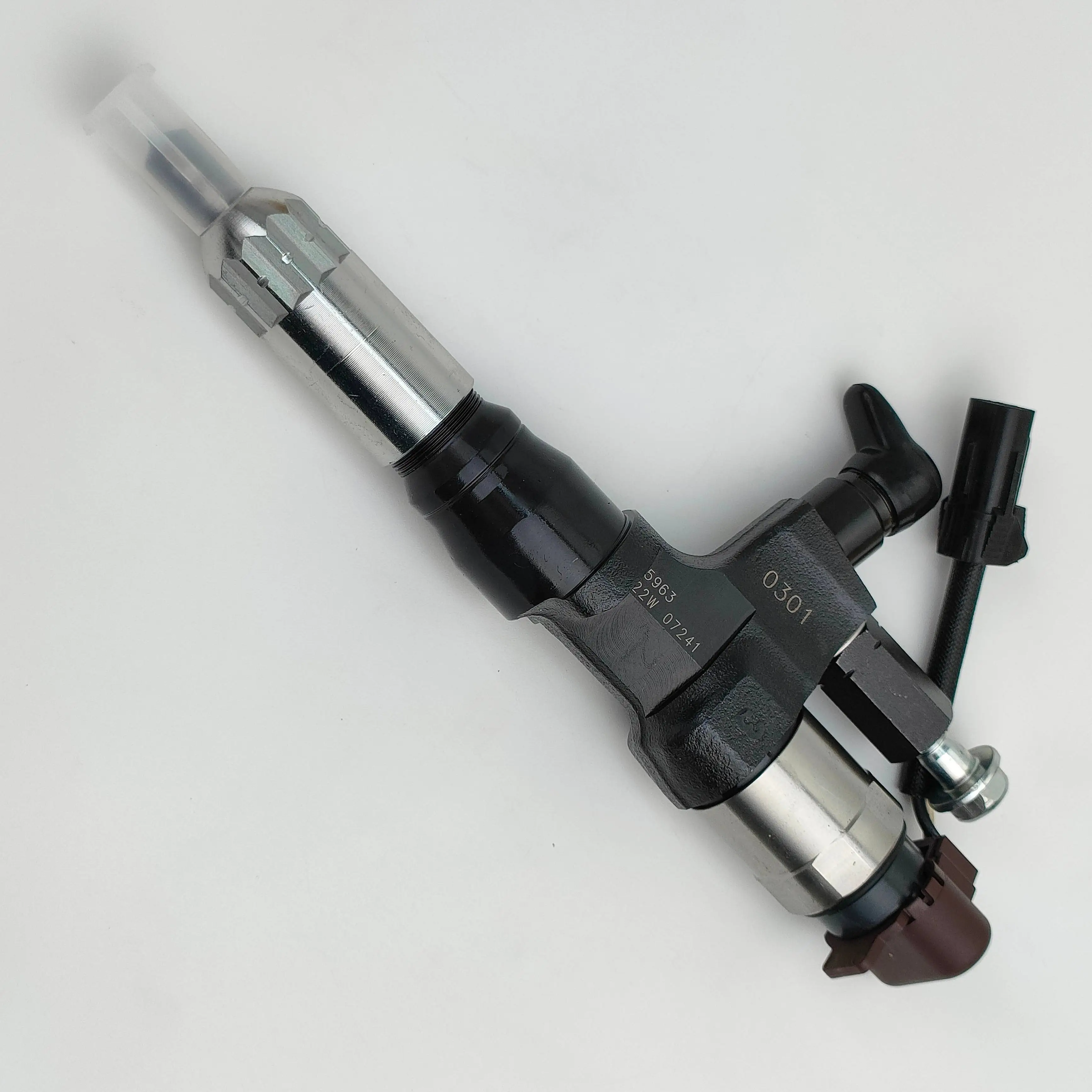 New Condition Common Rail Injector 095000-5963 23670-E0300 Diesel Fuel Injector Nozzle For Hino Engine